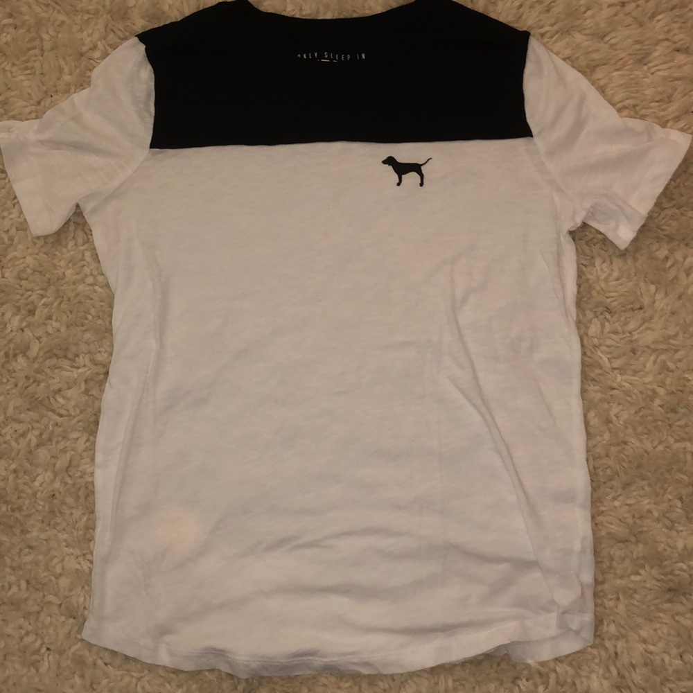 Pink tee